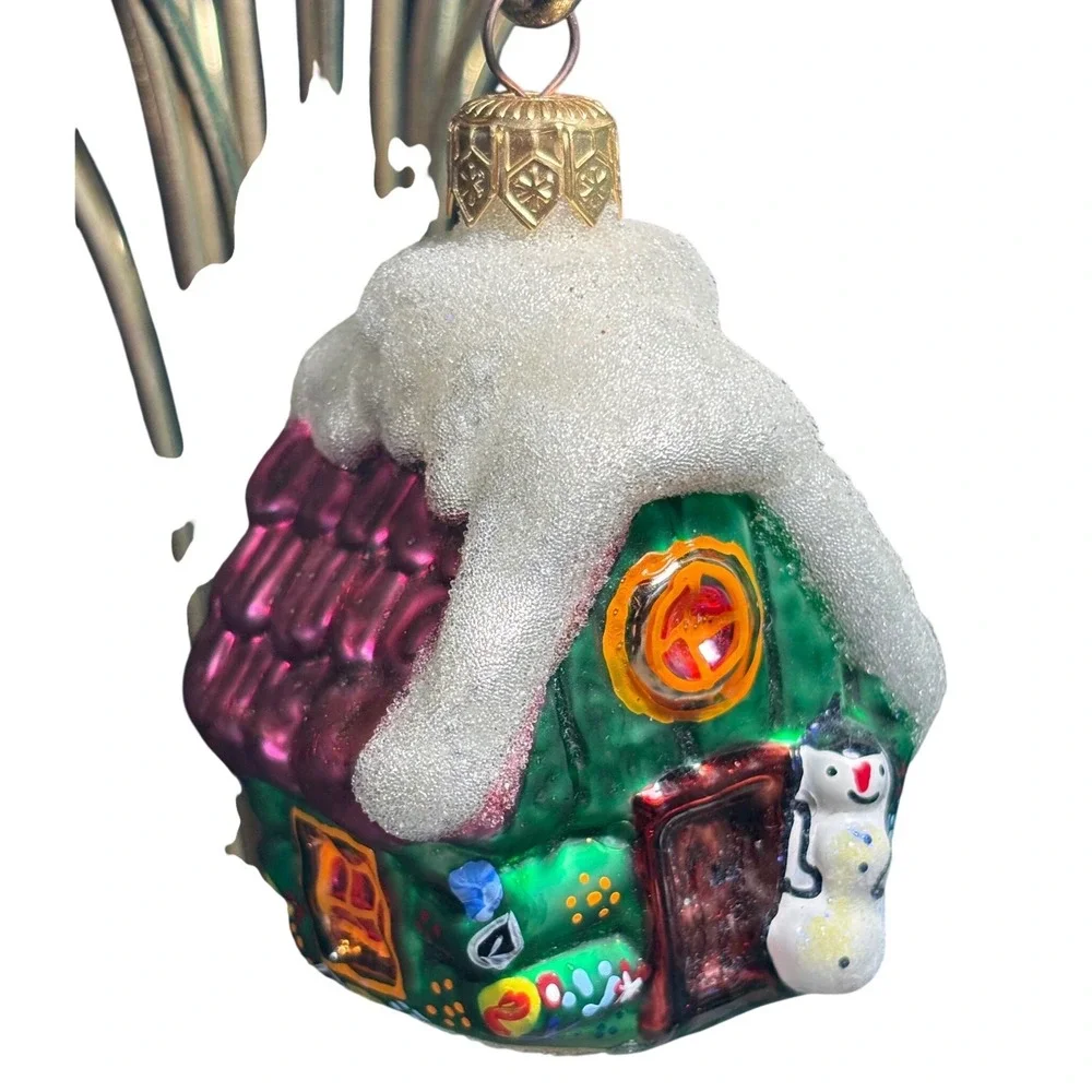 Christopher Radko Wee Berry House With Snowman Ornament‎